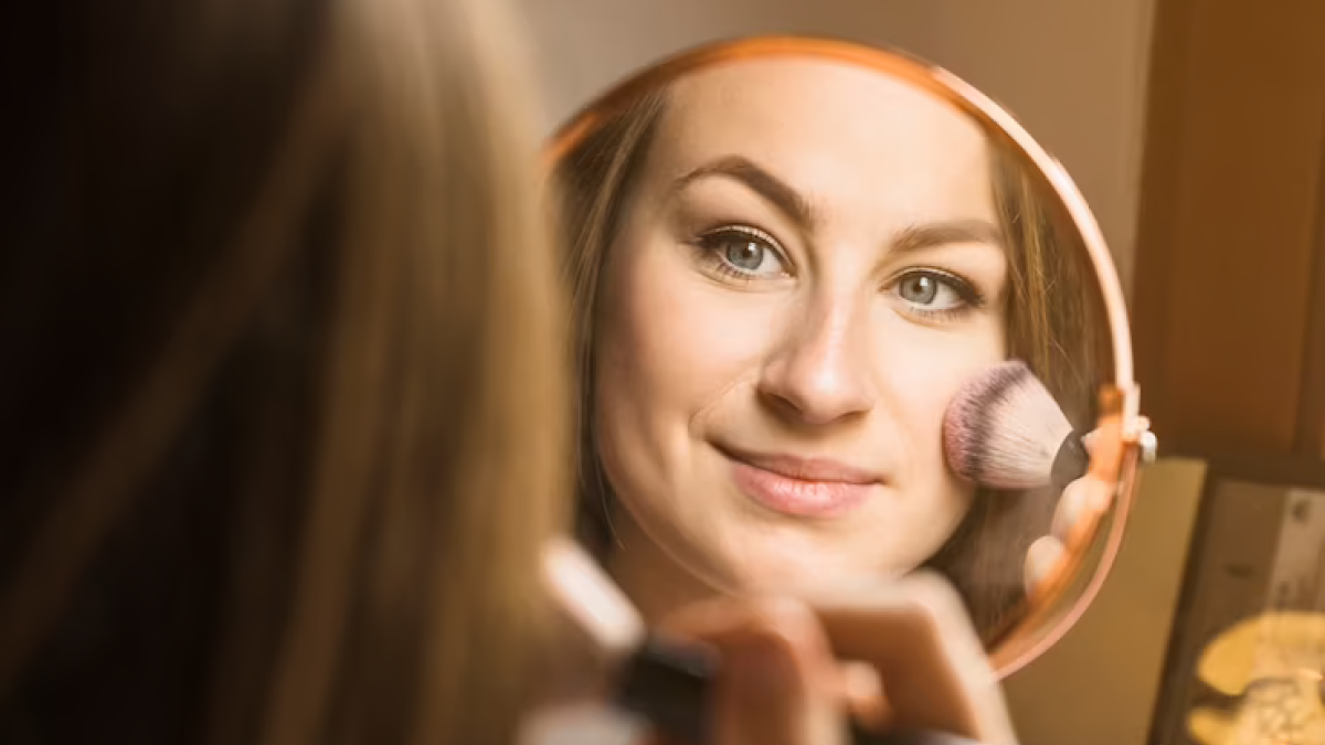 Consejos para un maquillaje de día impecable con ingredientes naturales