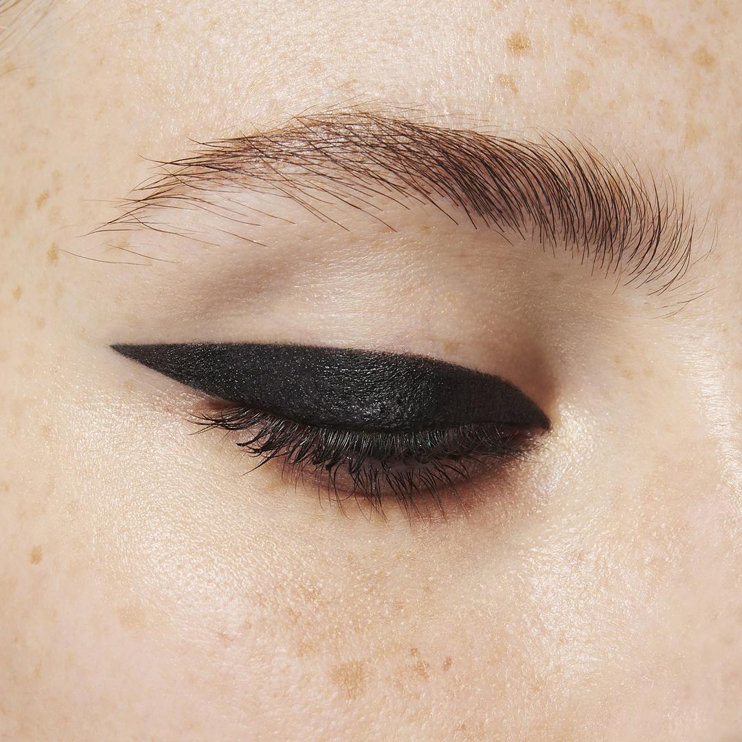 Gel Eyeliner Antagonist *69