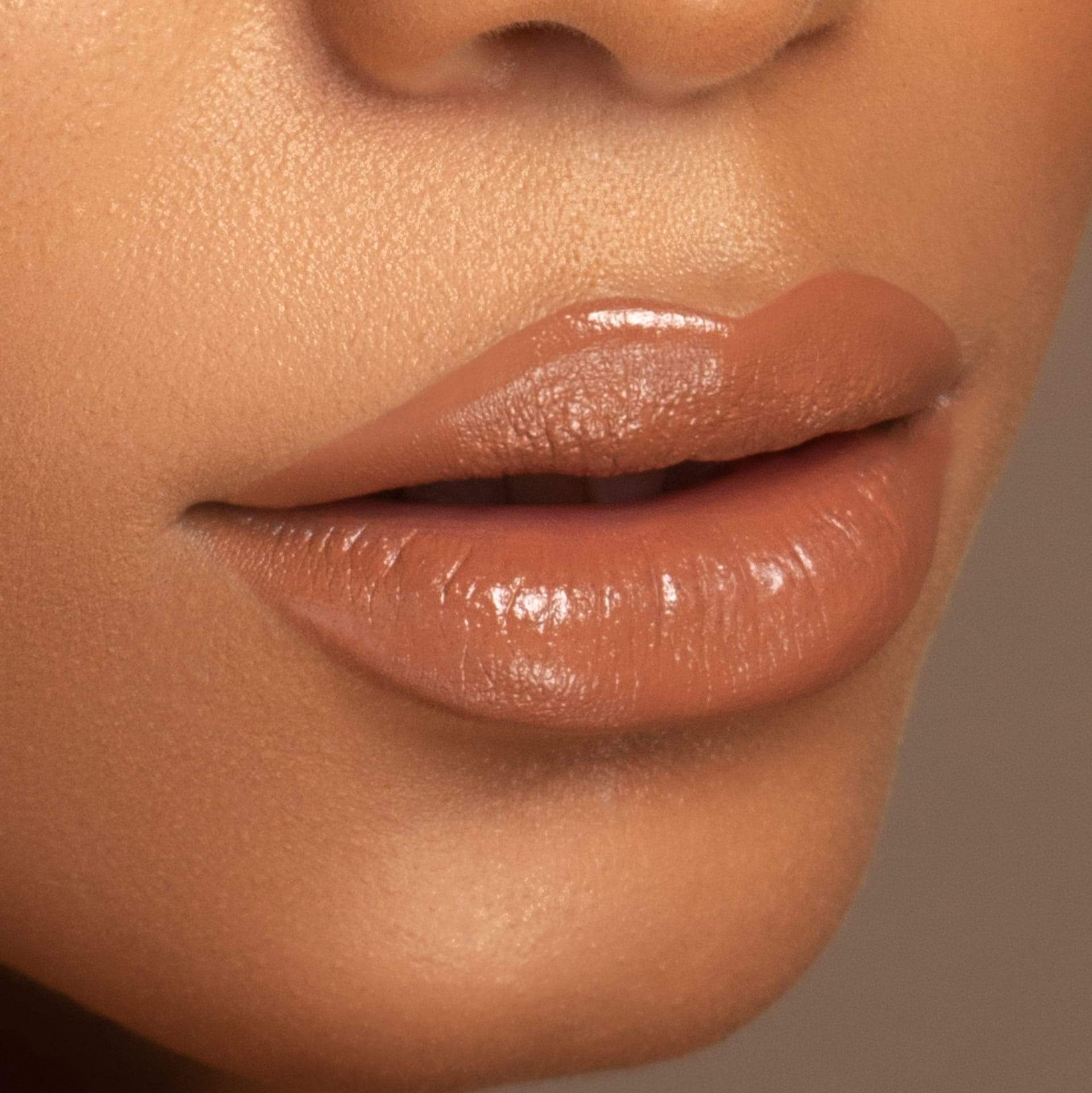 Stay Glossy Lip Gloss Don't Be Chai