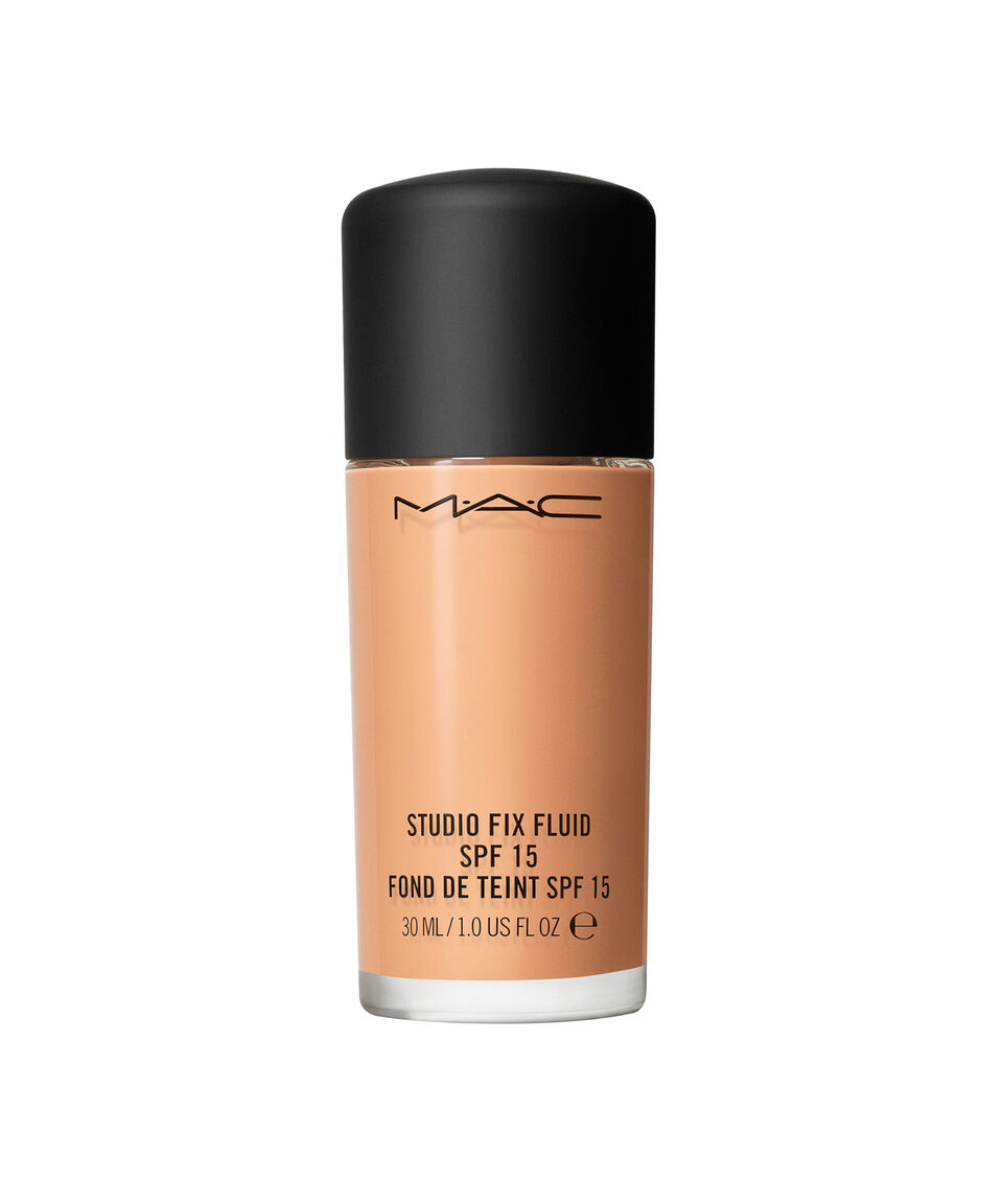 NC30 Studio Fix Fluid SPF 15 24hr Matte Foundation + Oil Control