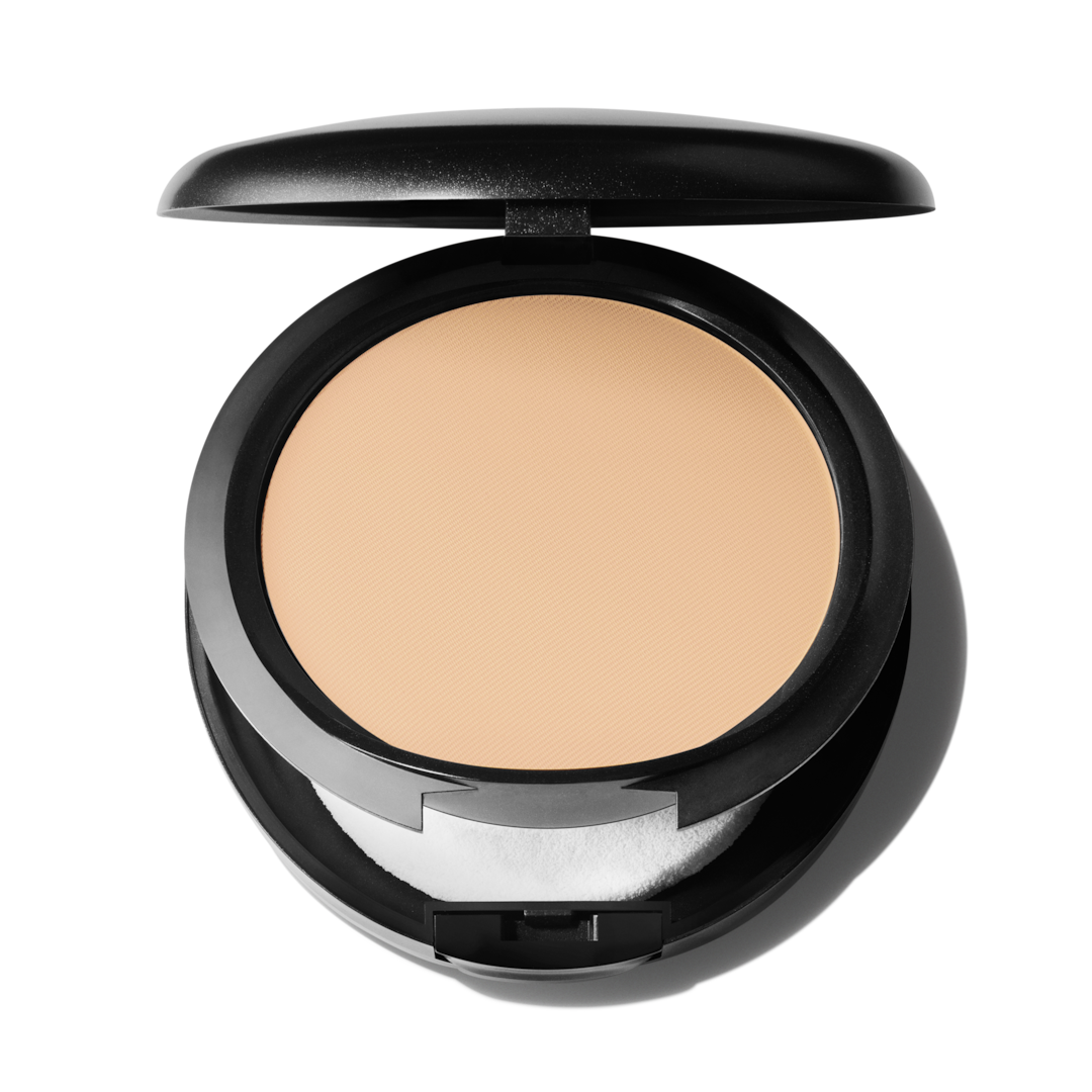 NC20 Studio Fix Powder Plus Foundation