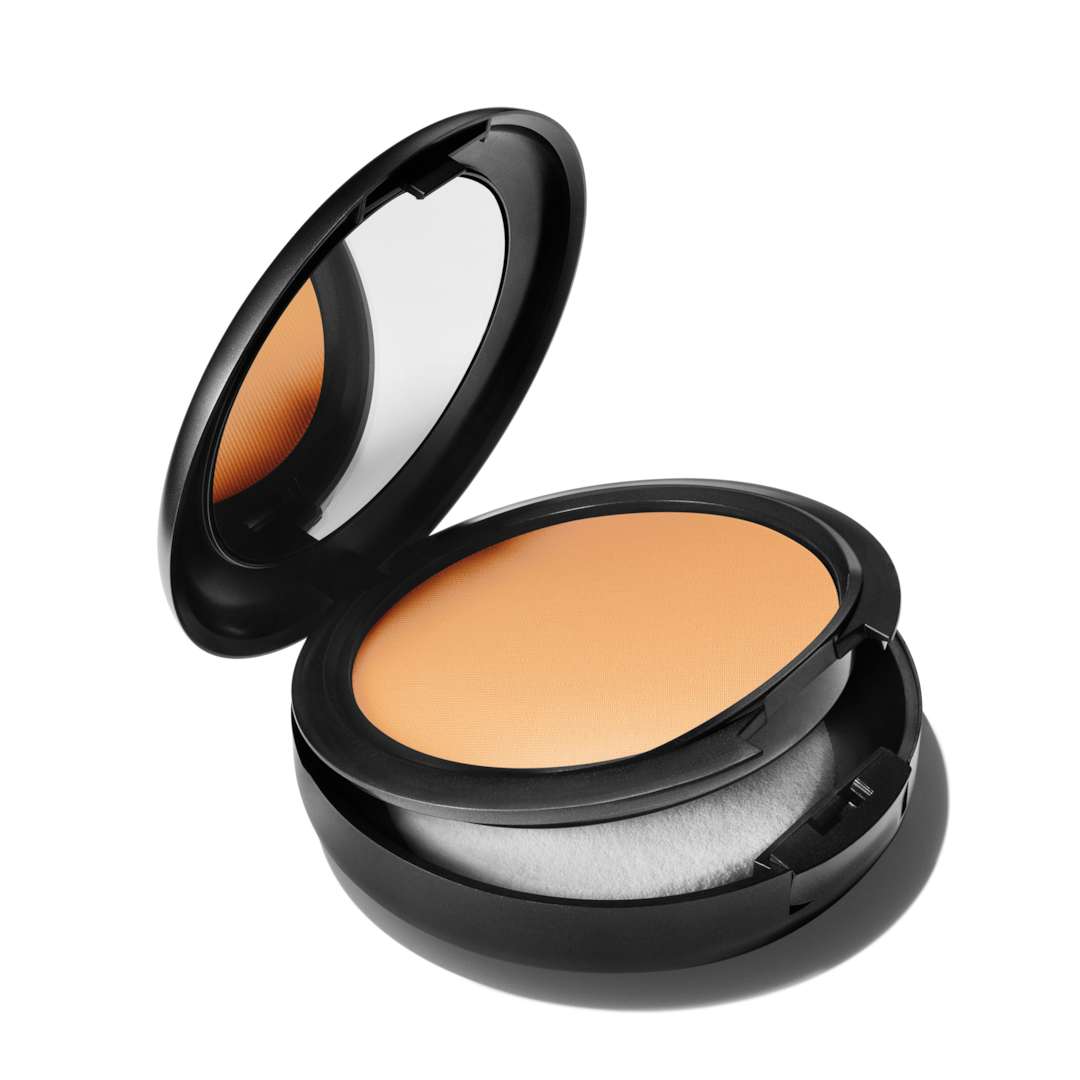 NC42 Studio Fix Powder Plus Foundation