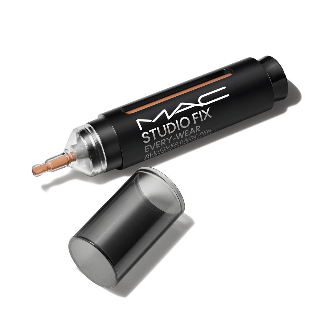 NC40 Fix Every-Wear All-Over Face Pen