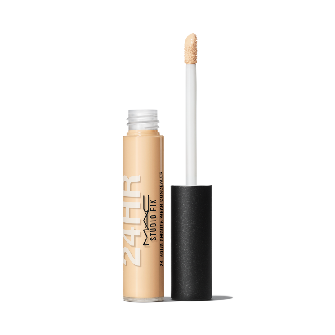 NC25 Studio Fix 24-Hour Smooth Wear Concealer