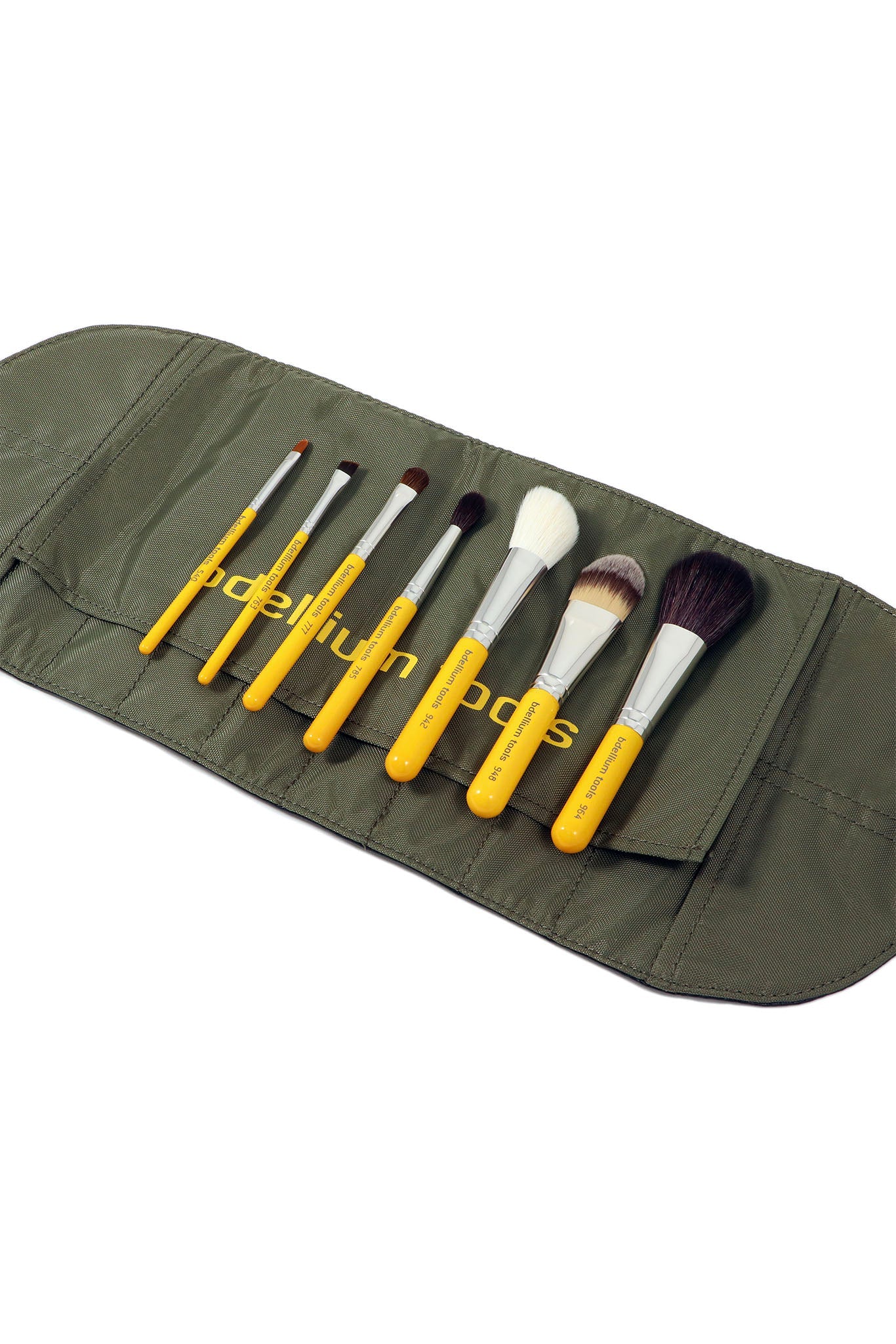 Travel Basic 7pc. Brush Set with Roll-up Pouch