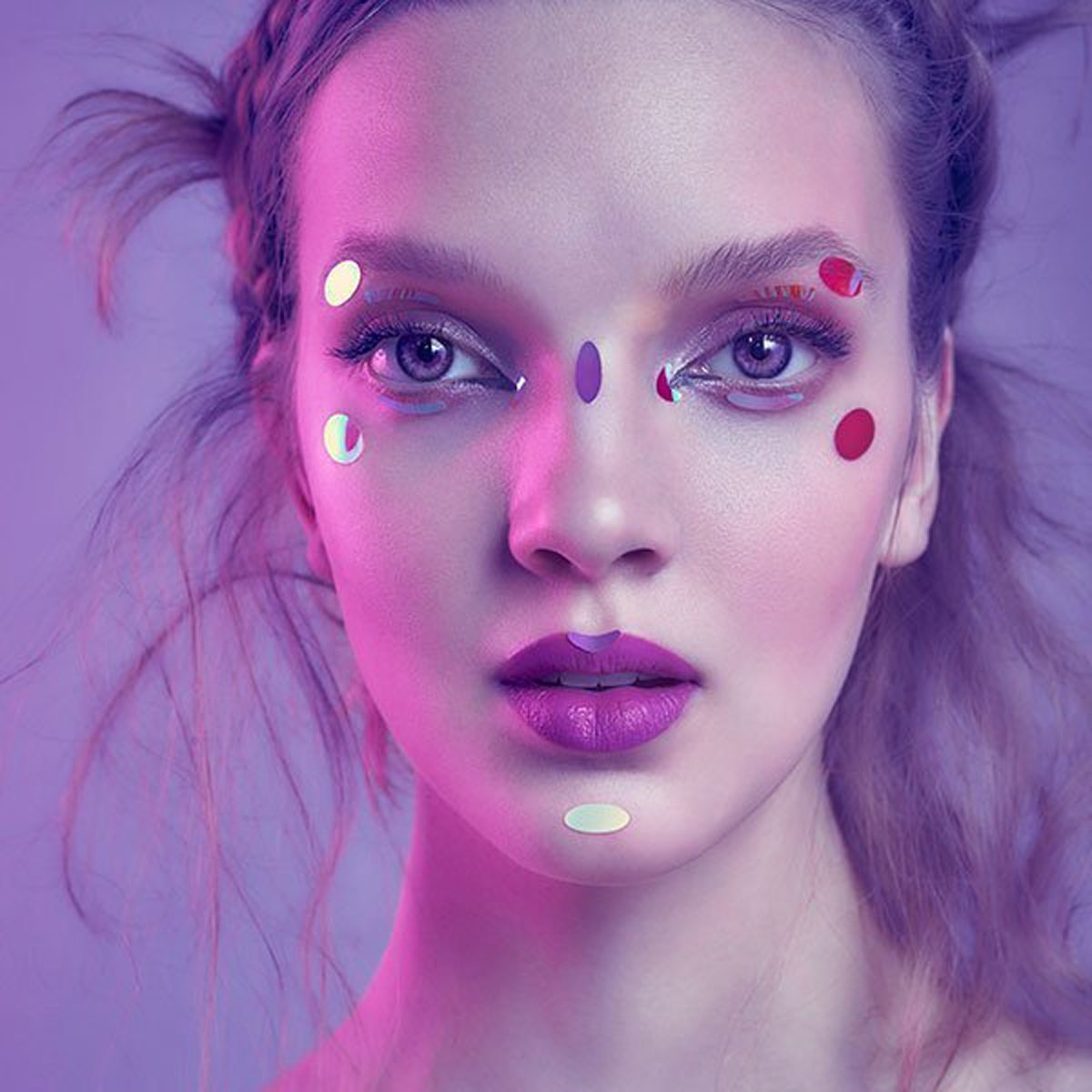 Dazzle Dots / Face Lace by Phyllis Cohen